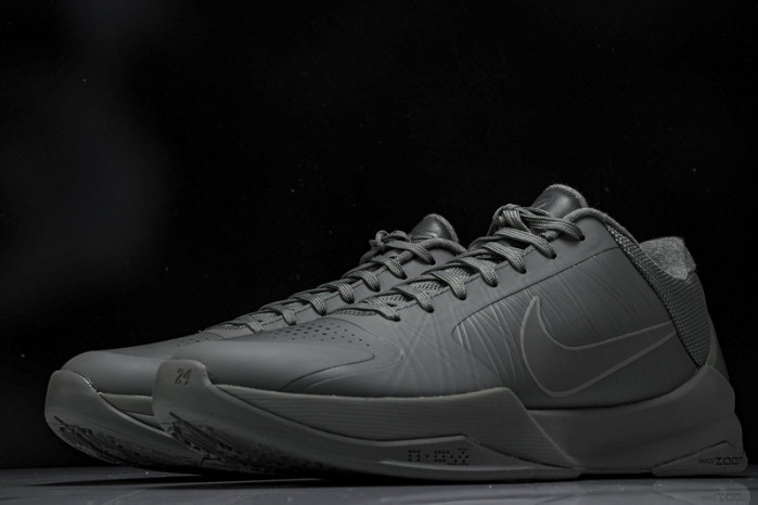 nike kobe  869454-006