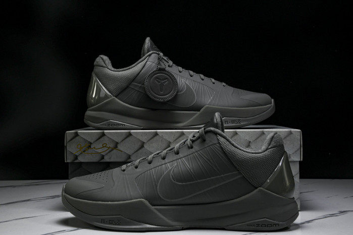 nike kobe  869454-006