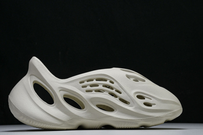 ye**ezy slide g55486